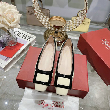 ロジェヴィヴィエ ROGER VIVIER 26-RVJ23010DQ 2023年秋冬最新入荷 ウィメンズ パンプス ローファー フラットシューズ レディースシューズ