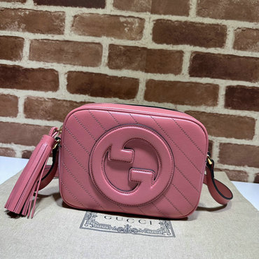 グッチ GUCCI 057-GG742360PYF  2023年最新入荷 ブロンディ 斜め掛け ショルダーバッグ クロスボディバッグ フラップバッグ レディースかばん
