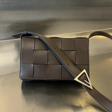 商品名称：ボッテガヴェネタ BOTTEGAVENETA aj-BOV708768PSL  2023年最新入荷 ザ カセット 斜め掛け ショルダーバッグ クロスボディバッグ スクエアバッグ
