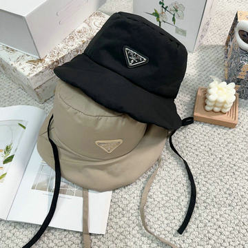 プラダ PRADA AN-MZPD23005 2023年秋冬最新入荷 パファー バケットハット エスバドリーハット 帽子 防寒 防風 暖かい 短めのブリム