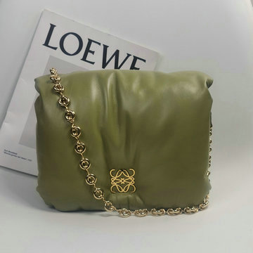 ロエベ LOEWE GH-LE9801MG　2023年最新入荷 パファー-ゴヤバッグ ミニバッグ シャイニーナパラム 斜め掛け ショルダーバッグ クロスボディバッグ レディースかばん