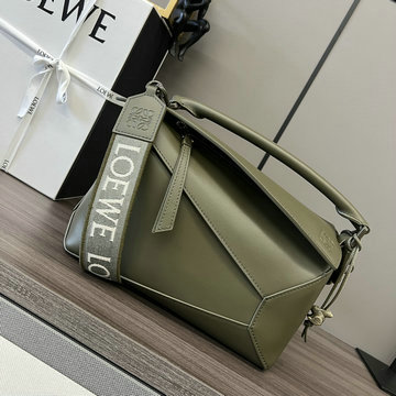 ロエベ LOEWE GH-LE052239MG　2023年最新入荷 パズル トートバッグ 斜め掛け ショルダーバッグ クロスボディバッグ レディースかばん クロスボディバッグ カーフレザー