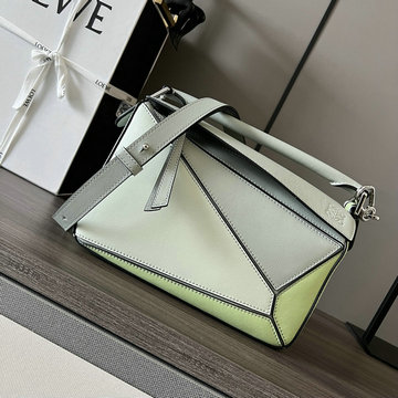 ロエベ LOEWE GH-LE261801PBQ　2023年最新入荷 パズル トートバッグ 斜め掛け ショルダーバッグ クロスボディバッグ レディースかばん クロスボディバッグ カーフレザー