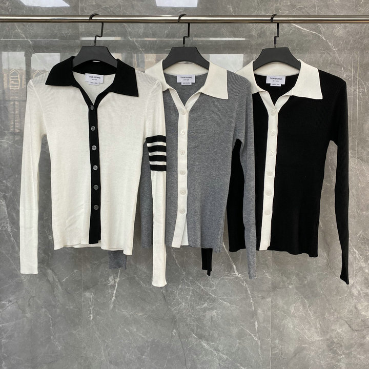商品名称：トム ブラウン Thom Browne JS-MYTB23001　2023年春夏最新入荷 カーディガン ロングスリーブ セーター ボタンクロージャー ウールニット ポロネック ボタン開閉式