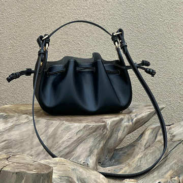 商品名称：フェンディ FENDI 168-FD8532BK 2023年最新入荷 ギョウザ トートバッグ トップハンドルバッグ ハンドバッグ 2way ショルダーバッグ クロスボディバッグ