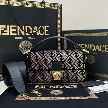 商品名称：フェンディ FENDI 168-FD8566TBK 2023年最新入荷 バゲット トップハンドルバッグ 2way 斜め掛け ショルダーバッグ カーフレザー レディースかばん