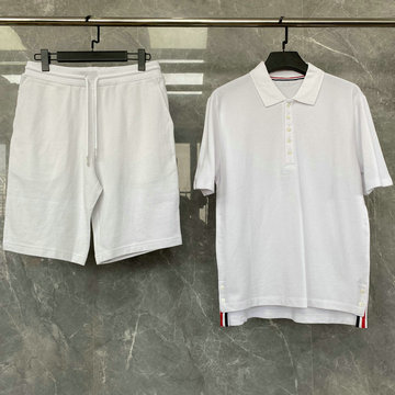 トム ブラウン Thom Browne JS-TZTB23002　2023年春夏最新入荷 2点セットアップ ツーピース ショートスリーブ ポロシャツ ショートパンツ スポーツジャージ