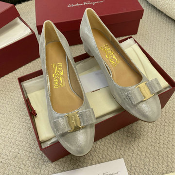 サルヴァトーレ フェラガモ FERRAGAMO JS-FLJ23002　2023年春夏最新入荷 ウィメンズ パンプス ローヒールシューズ ローファーシューズ フラットシューズ