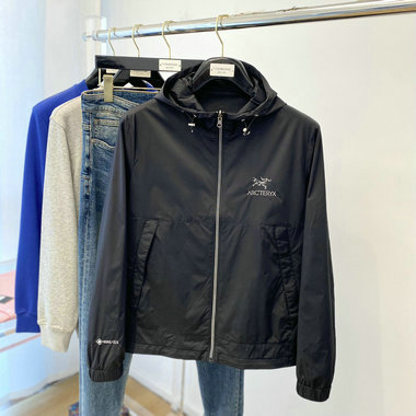 商品名称：アークテリクス ARC'TERYX MS-JKAT23010　2023最新入荷 ロングスリーブ フーディ ジャケット フルジップ ジャケット ファスナー開閉式 ボンバージャケット