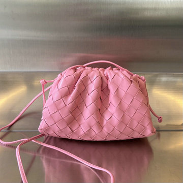 商品名称：ボッテガヴェネタ aj-BOV576227XBYF BOTTEGAVENETA 2023年最新入荷 ミニ ザ ポーチ 斜め掛け ショルダーバッグ クロスボディバッグ レディースかばん ラムスキン