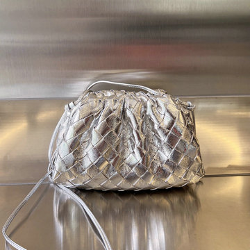 商品名称：ボッテガヴェネタaj-BOV576227XBYS  BOTTEGAVENETA 2023年最新入荷 ミニ ザ ポーチ 斜め掛け ショルダーバッグ クロスボディバッグ レディースかばん ラムスキン