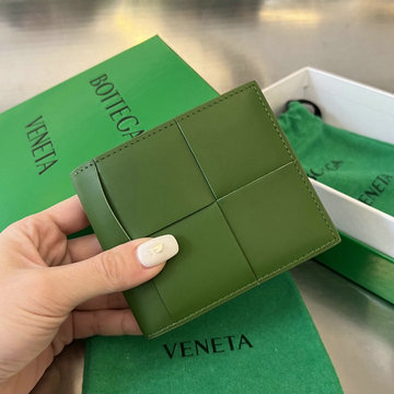 ボッテガヴェネタ aj-BOV649603GL BOTTEGAVENETA 2023年最新入荷 カセット 二つ折りウォレット 二つ折り短財布 ショートウォレット カード入れ レザー