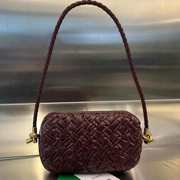商品名称：ボッテガヴェネタ BOTTEGAVENETA aj-BOV717623ZJH  2023年最新入荷 ノット クラッチバッグ 手持ちかばん イブニングバッグ ストラップが付き
