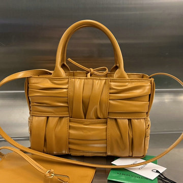 商品名称：ボッテガヴェネタ BOTTEGAVENETA aj-BOV729042ZTH 2023年最新入荷 ミニ アルコ トートバッグ ハンドバッグ 2way 斜め掛け ショルダーバッグ