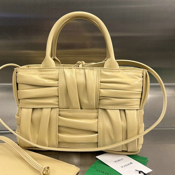 商品名称：ボッテガヴェネタ BOTTEGAVENETA aj-BOV729042ZXS  2023年最新入荷 ミニ アルコ トートバッグ ハンドバッグ 2way 斜め掛け ショルダーバッグ