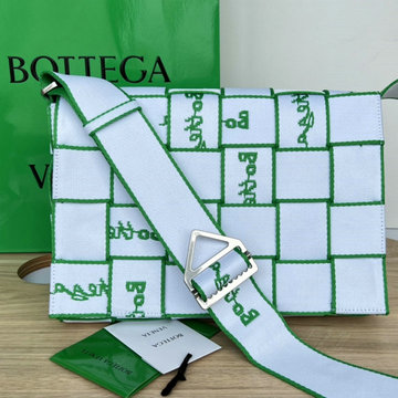 商品名称：ボッテガヴェネタ BOTTEGAVENETA aj-BOV680514PBG  2023年最新入荷 カセット フラップバッグ 斜め掛け ショルダーバッグ クロスボディバッグ