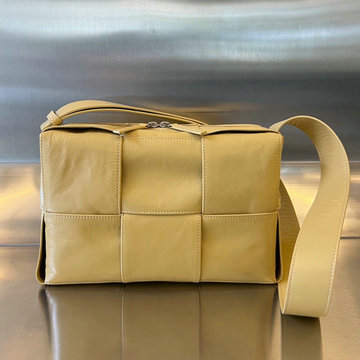 商品名称：ボッテガヴェネタ BOTTEGAVENETA aj-BOV731165XS  2023年最新入荷 アルコ カメラバッグ スクエアバッグ 斜め掛け ショルダーバッグ ファスナークロージャー