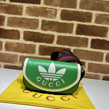 商品名称：グッチ GUCCI  057-GG727791GL 2023年最新入荷 adidas x Gucci ミニバッグ フラップバッグ 斜め掛け ショルダーバッグ クロスボディバッグ