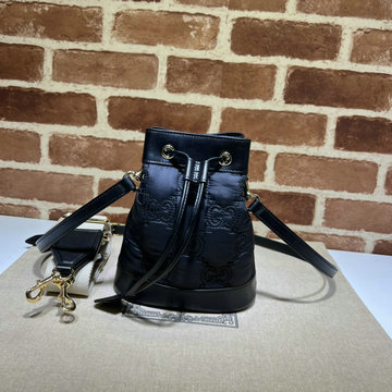 商品名称：グッチ GUCCI 057-GG728231BBK2023年最新入荷 GGマトラッセ レザー バケットバッグ 斜め掛け ショルダーバッグ クロスボディバッグ