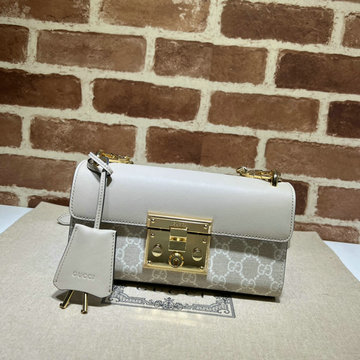 商品名称：グッチ GUCCI 057-GG735103BBS2023年最新入荷 パドロック スモール フラップバッグ 斜め掛け ショルダーバッグ クロスボディバッグ キャンパス レザー