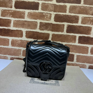 商品名称：グッチ GUCCI 057-GG739681BK2023年最新入荷 GGマーモント キルティング ショルダーバッグ クロスボディバッグ ミニバッグ レディースかばん