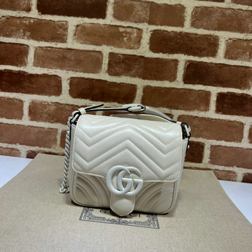 商品名称：グッチ GUCCI 057-GG739681BS2023年最新入荷 GGマーモント キルティング ショルダーバッグ クロスボディバッグ ミニバッグ レディースかばん