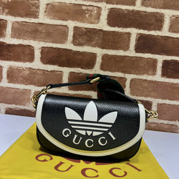 商品名称：グッチ GUCCI 057-GG727791BK2023年最新入荷 adidas x Gucci ミニバッグ フラップバッグ 斜め掛け ショルダーバッグ クロスボディバッグ