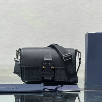 商品名称：クリスチャンディオール CHRISTIAN DIOR 99-CD115742BK 2023最新入荷 Dior Hit the Road メッセンジャーバッグ 斜め掛け ショルダーバッグ
