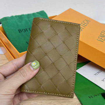 商品名称：ボッテガヴェネタ BOTTEGAVENETA aj-BOV592619QZS  2023年最新入荷 フラップカードケース 二つ折り短財布 カード入れ レザー