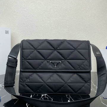 商品名称：プラダ PRADA GH-PD2VD057BBK 2023年最新入荷 フラップバッグ　斜め掛け ショルダーバッグ クロスボディバッグ