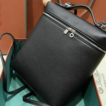 ロロ ピアーナ Loro piana 99-LP135023BK 2023年最新入荷 荷 バックパック リュック リュックサック 旅行かばん スクエアバッグ