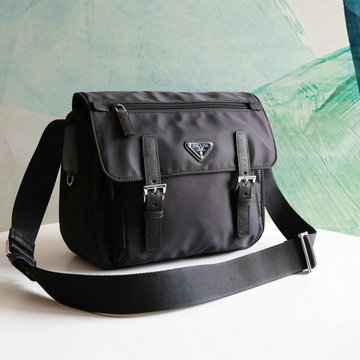 商品名称：プラダ PRADA 99-PD1BD671BK 2023年最新入荷 メッセンジャーバッグ 斜め掛け ショルダーバッグ クロスボディバッグ メンズかばん ナイロン