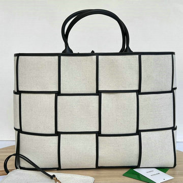 商品細詳を見る:ボッテガヴェネタ BOTTEGAVENETA  99-BOV710196BS 2023年最新入荷 ミディアム アルコ トートバッグ トップハンドルバッグ ハンドバッグ ショルダーバッグ