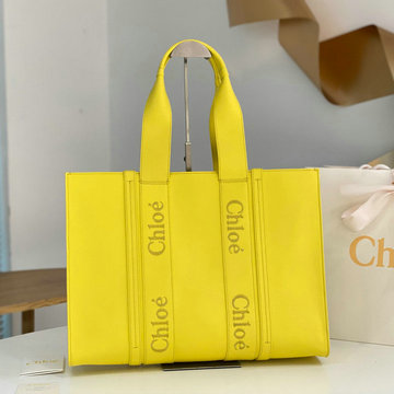 商品名称：クロエ CHLOE 99-CLE7565PYL 2023年最新入荷 Woody ラージ トートバッグ ハンドバッグ 肩掛け ショルダーバッグ クロスボディバッグ