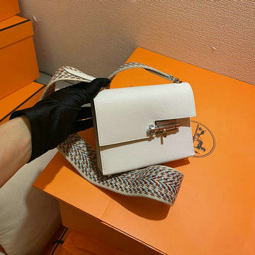 エルメス HERMES 063-063HVE18YPYNB 2023年最新入荷 Verrou ヴェルー 斜め掛け ショルダーバッグ スクエアバッグ クロスボディバッグ レディースかばん シープスキン