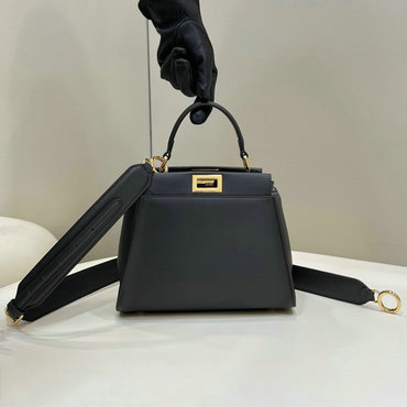 商品名称：フェンディ FENDI 168-FD2125QBK 2023年最新入荷 ピーカブー スモール トートバッグ ハンドバッグ 2way ショルダーバッグ レディースかばん