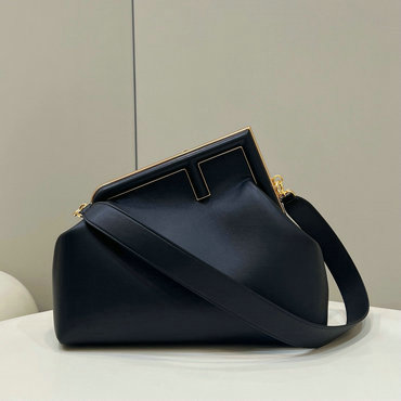 商品名称：フェンディ FENDI 168-FD80018LBK 2023年最新入荷 ファースト ミディアム 肩掛け ショルダーバッグ 2way クラッチバッグ 手持ちかばん レディースかばん
