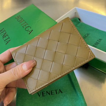 ボッテガヴェネタ BOTTEGAVENETA aj-BOV605720QKQ 2023年最新入荷 イントレチャート カードケース 二つ折り短財布 名刺入れ