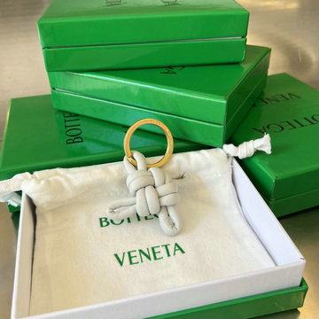 ボッテガヴェネタ BOTTEGAVENETA aj-BOV619100BS 2023年最新入荷 キーホルダー キーリング キーケース バッグチャーム