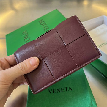 商品名称：ボッテガヴェネタ BOTTEGAVENETA aj-BOV651396JH 2023年最新入荷 カセット ビジネスカードケース フラップ短財布 名刺入れ