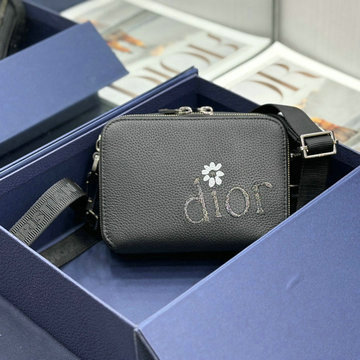 商品名称：プラダ PRADA GH-PD22412BK2023年最新入荷 カメラバッグ 斜め掛け ショルダーバッグ クロスボディバッグ メンズかばん