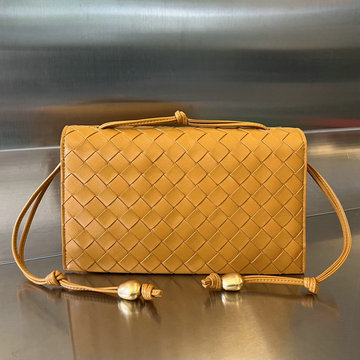 商品名称：ボッテガヴェネタ BOTTEGAVENETA aj-BOV717435YL 2023年最新入荷 ストラップ トリオ ポーチ ミニ ショルダーバッグ クロスボディバッグ マグネットクロージャー