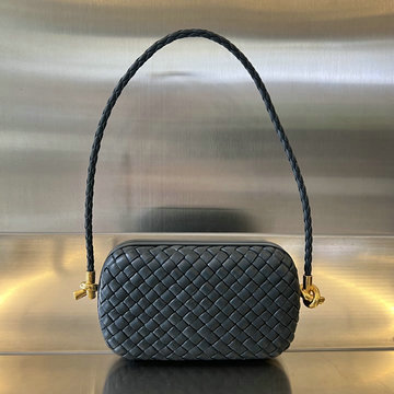 商品名称：ボッテガヴェネタ BOTTEGAVENETA aj-BOV717623BSL 2023年最新入荷 ノット クラッチバッグ 手持ちかばん イブニングバッグ ストラップが付き