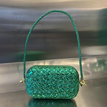 商品名称：ボッテガヴェネタ BOTTEGAVENETA aj-BOV717623ZYG  2023年最新入荷 ノット クラッチバッグ 手持ちかばん イブニングバッグ ストラップが付き