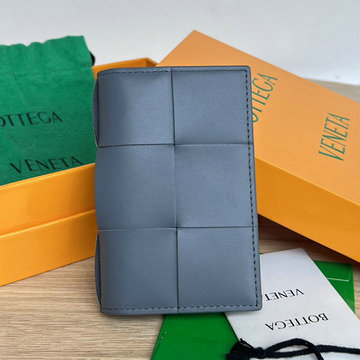 商品名称：ボッテガヴェネタ BOTTEGAVENETA aj-BOV649602SH  2023年最新入荷 カセット フラップカードケース 二つ折りパスポートケース