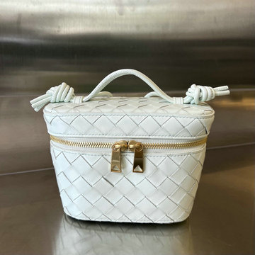 ボッテガヴェネタ BOTTEGAVENETA aj-BOV743551BS 2023年最新入荷 ミニ イントレチャート バニティーケース トートバッグ 斜め掛け ショルダーバッグ 化粧かばん