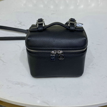 ロロ ピアーナ Loro piana 057-LP153411LYBK 2023年最新入荷 荷 エクストラ ポケット ミニポーチ 斜め掛け ショルダーバッグ クロスボディバッグ