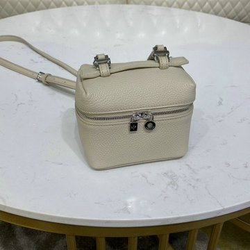 ロロ ピアーナ Loro piana 057-LP153411LYMB 2023年最新入荷 荷 エクストラ ポケット ミニポーチ 斜め掛け ショルダーバッグ クロスボディバッグ