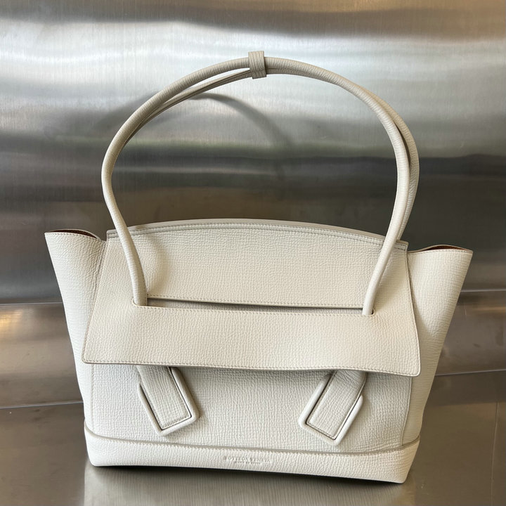 商品名称：ボッテガヴェネタ BOTTEGAVENETA aj-BOV70014LBS 2023年最新入荷 トートバッグ ハンドバッグ ショッピングバッグ