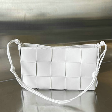 商品名称：ボッテガヴェネタ BOTTEGAVENETA aj-BOV730543BS 2023年最新入荷 カセット ストラップ ポーチ 斜め掛け ショルダーバッグ スクエアバッグ